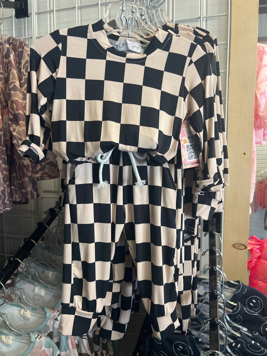 Black check set